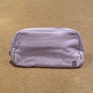 NWT Lululemon Everywhere Belt Bag in Lavender Fog
